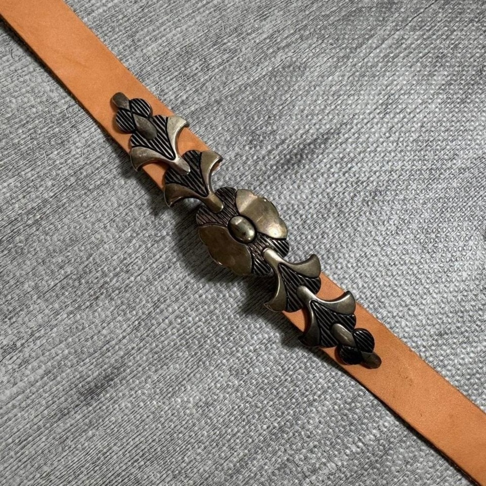 Vintage Leather Belt w/ Metal Floral buckle Made in Italy